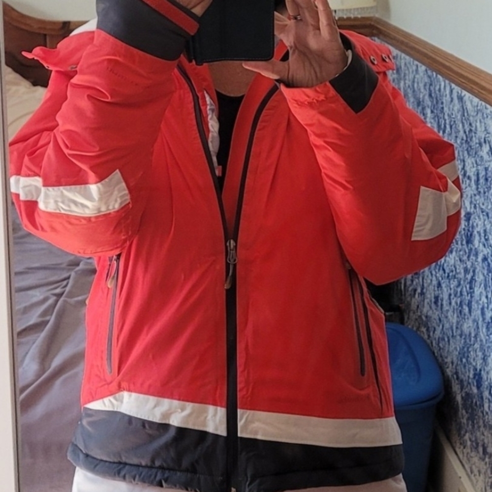 Columbia Red Hooded Jacket - Picture 14 of 14